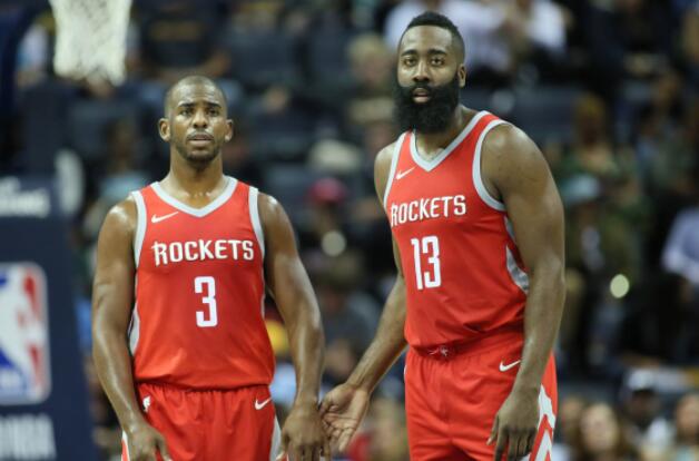 低重心跨步 低重心跨步